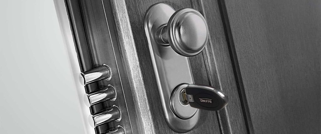 Arredoporte | Torino - Porta blindata: sicurezza sì, ma senza rinunciare al design. Le soluzioni moderne